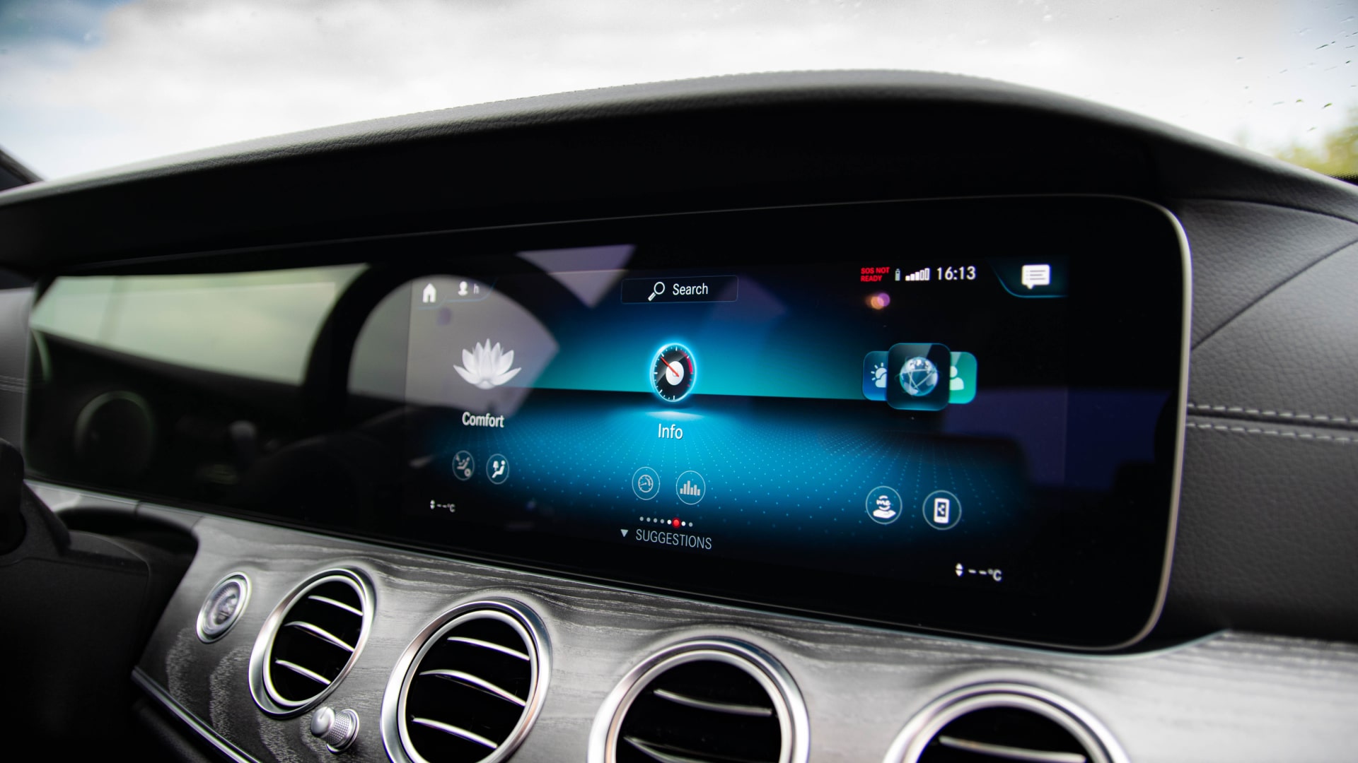 Designing In-Vehicle Infotainment Systems in 2023